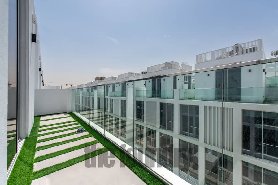 4-Story Urban Sanctuary | Brand New Townhouse with Rooftop Pool in Ixora - Image 30