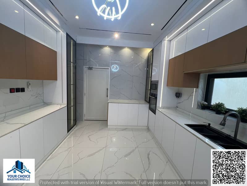 3 96a2bd20-e3b4-4a3c-bbcc-684e81e1b85a. jpg