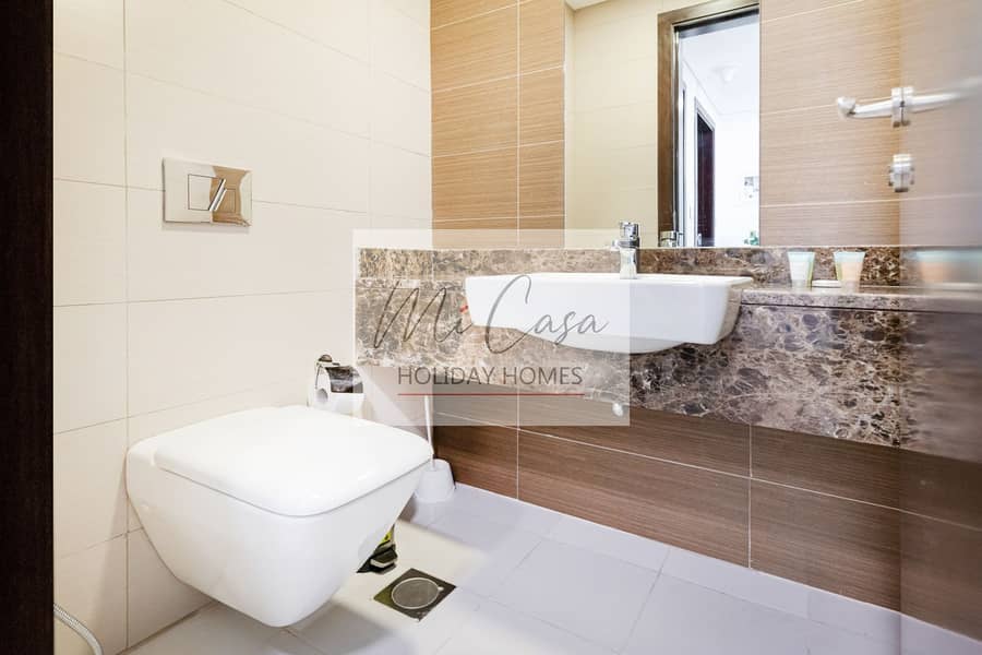 11 SPARKLE Towers Dubai Marina (24). jpg