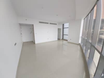 NO Fee!! Sea View 1 M/BR Facilities in Etihad Towers NO Fee!! Sea View 1 M/BR Facilities in Etihad Towers