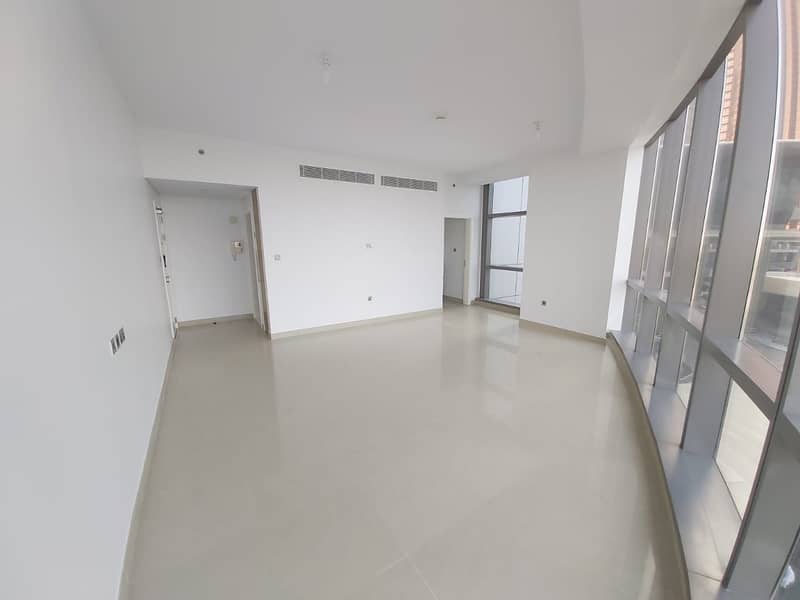 NO Fee!! Sea View 1 M/BR Facilities in Etihad Towers NO Fee!! Sea View 1 M/BR Facilities in Etihad Towers