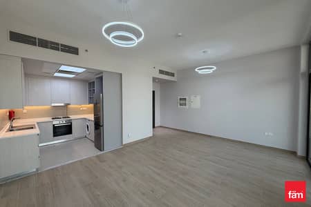 1 Bedroom Apartment for Rent in Business Bay, Dubai - Floor 12th | Open Kitchen | Full Privacy Balcony