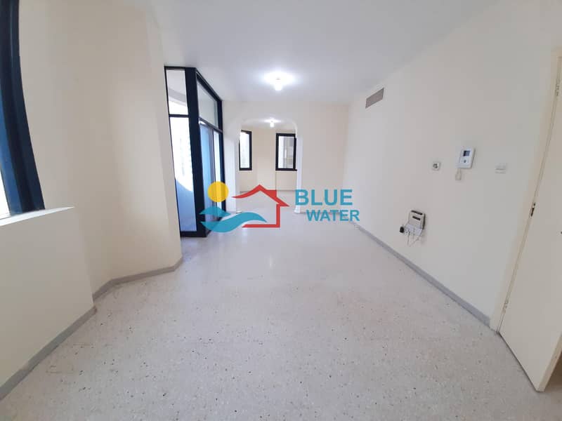 No Commission! 3 BR With Balcony on Khalifa Street. No Commission! 3 BR With Balcony on Khalifa Street.