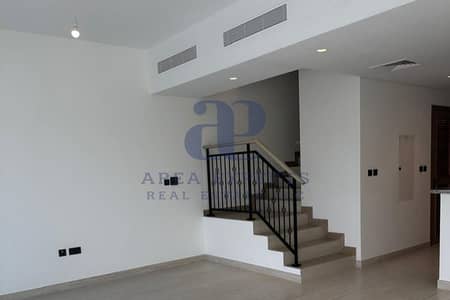 5 habitaciones Townhouse para en Alquiler en DAMAC Lagoons, Dubai - Casa adosada en DAMAC Lagoons，Santorini, 5 dormitorios, 240000 AED - 15047687