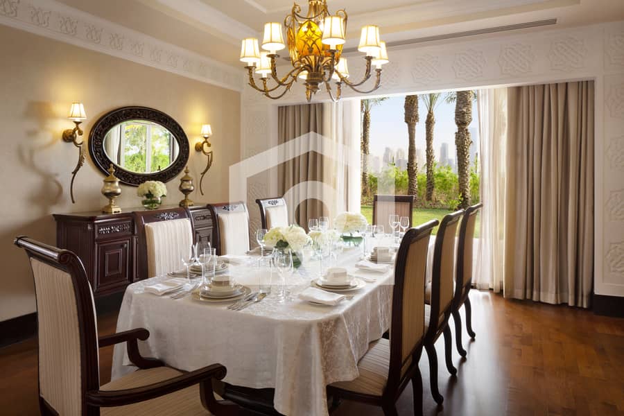 7 Jumeirah Zabeel Saray - Rooms - 5 Bedroom Royal Villas - Dining Room. jpg