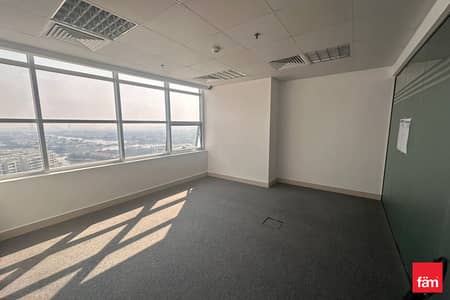 Office para en Alquiler en Jumeirah Lake Towers (JLT), Dubai - Oficina en Jumeirah Lake Towers (JLT)，Mazaya Business Avenue，Mazaya Business Avenue BB-2, 220000 AED - 15048578