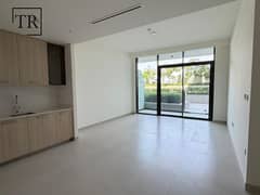 Pool Views | Middle Unit | Spacious | Upto 3 Chq