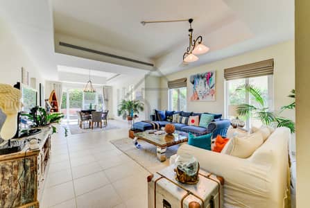PRICED TO SELL! Immaculate 5BR Villa PRICED TO SELL! Immaculate 5BR Villa