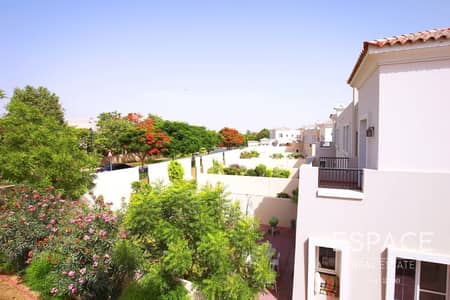 2 Beds - Large Garden - Great Location 2 Beds - Large Garden - Great Location