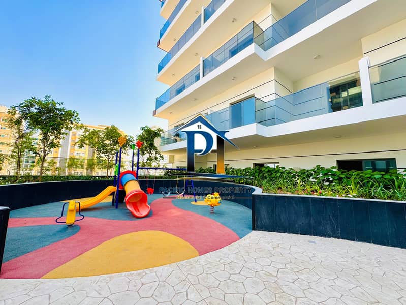 LAVISH | 1BHK | BALCONY | POOL | GYM | PARKING | ONLY FAMILY