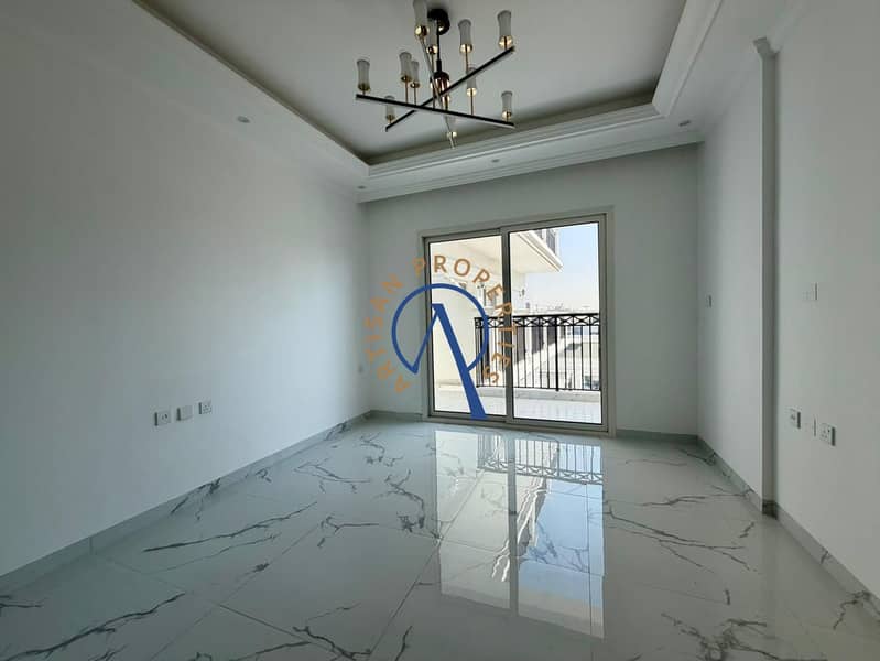 Modern Studio | Balcony | Pool & City Views | Vincitore Benessere, Arjan