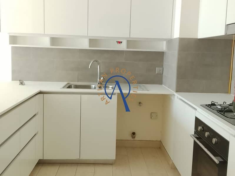 1 Bedroom Apartment | Balcony City View | Unfurnished