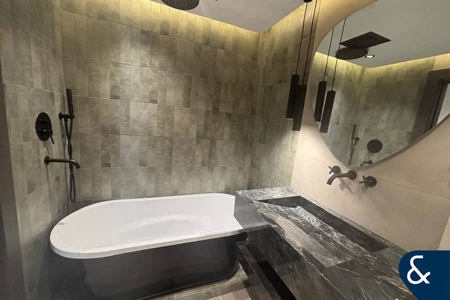 Upgraded | High Floor | Sea View - Image 10