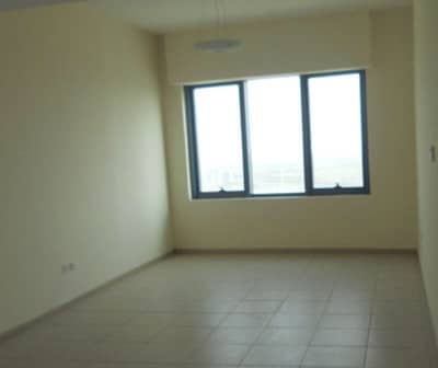 Well Maintained 2 Bedroom| Pool View|Vacant| Palace Tower 2 Well Maintained 2 Bedroom| Pool View|Vacant| Palace Tower 2