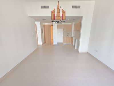 1 Bedroom Apartment for Rent in Al Khan, Sharjah - IMG-20260405-WA0116. jpg 1 Bedroom Apartment for Rent in Al Khan, Sharjah - IMG-20260405-WA0116. jpg
