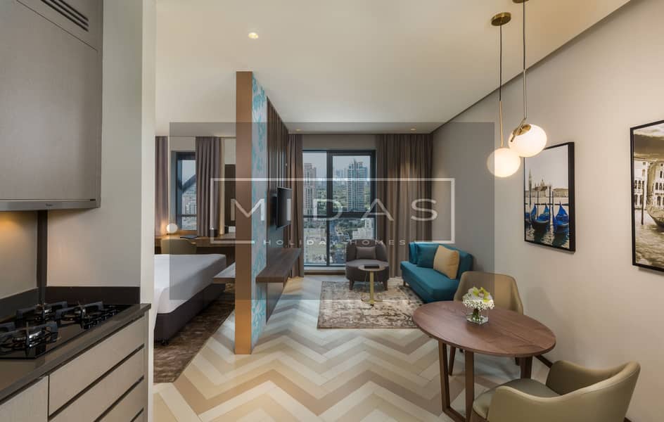 2 MPBH - Premium Studio - King Bed. jpg