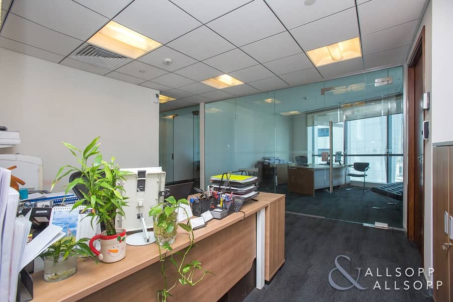 12 Full Floor Office | 44 Parking | Sea View