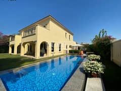 Luxurious | With Private Pool and Massive Garden
