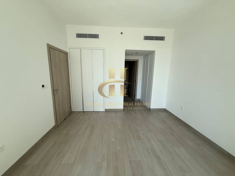 Elegant | Spacious apartment | With Garden view - Image 6