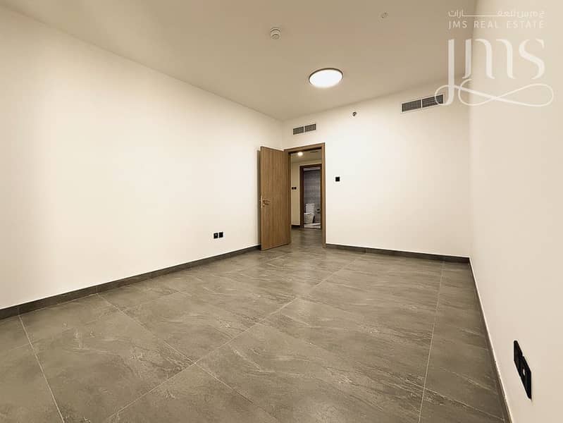7 Tower A Unit 202_25. jpg