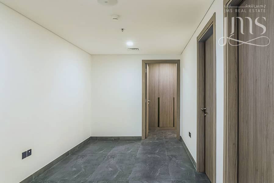 12 Tower A Unit 202_59. jpg