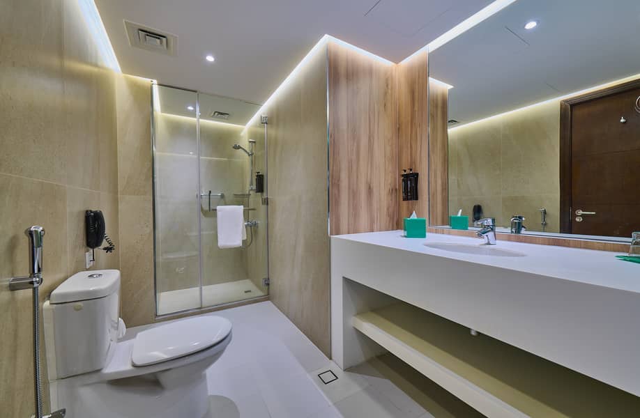 6 Bathroom 2. jpg