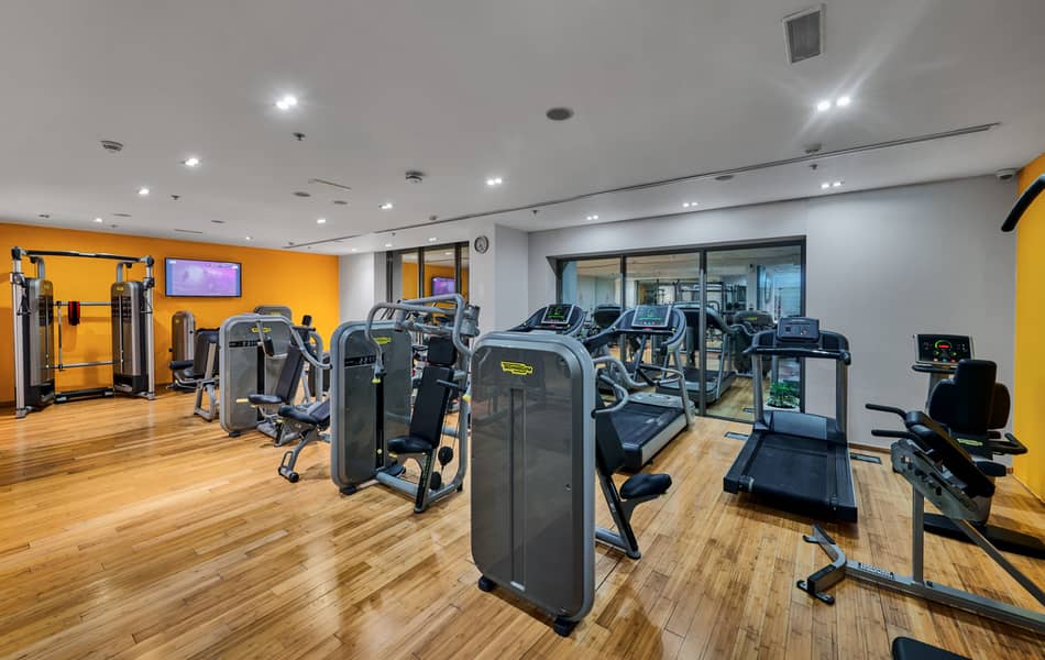 10 Gym. jpg