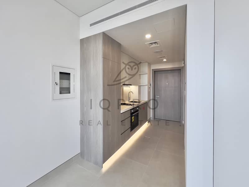 Golf View | Premium Living | Brand New Studio - Image 8