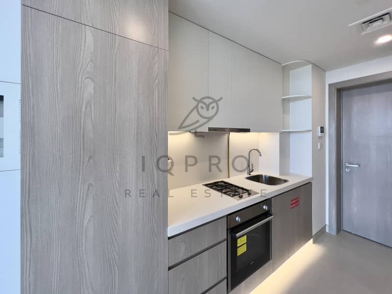 Golf View | Premium Living | Brand New Studio - Image 9