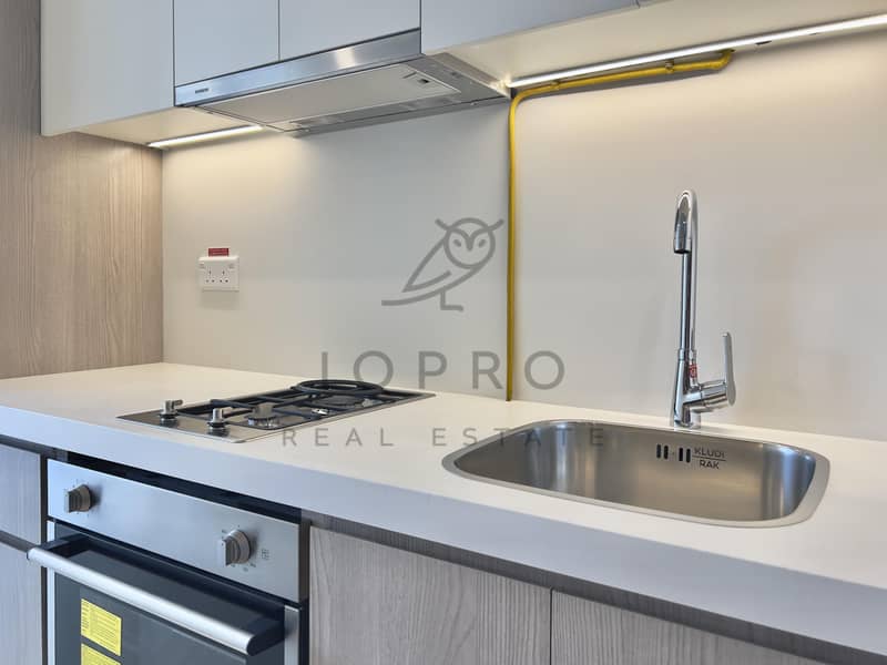 Golf View | Premium Living | Brand New Studio - Image 10