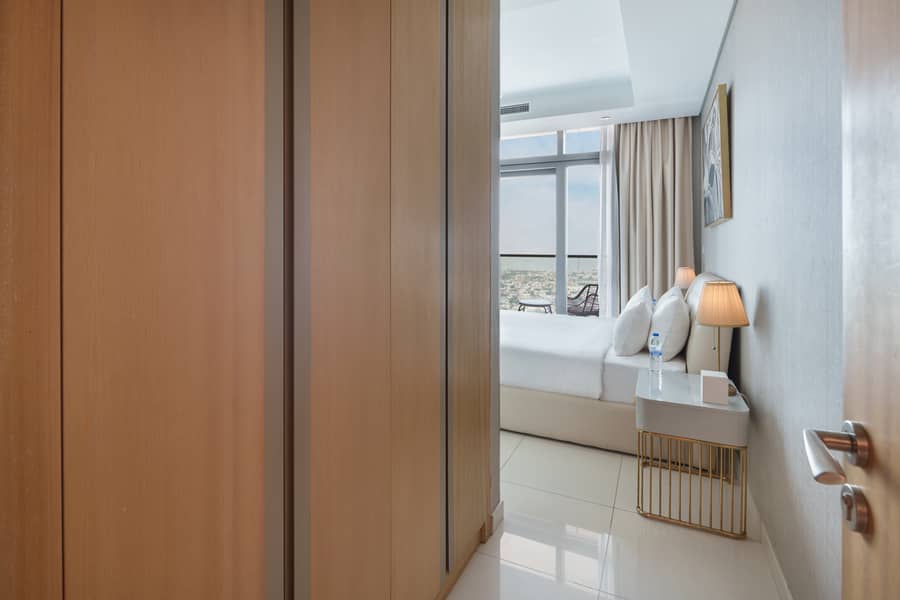 19 Homes Getaway Paramount Midtown 3214 - 06. jpg