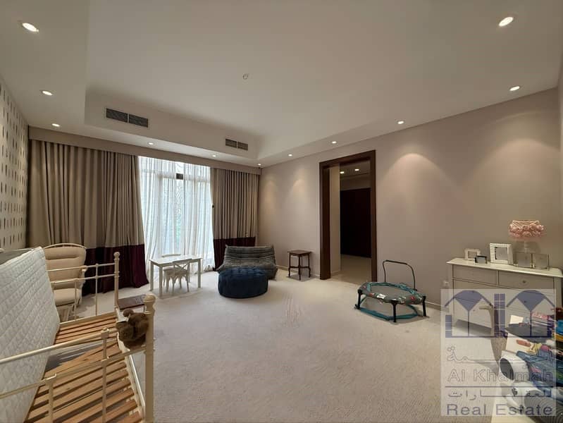 14 Bedroom2. jpeg