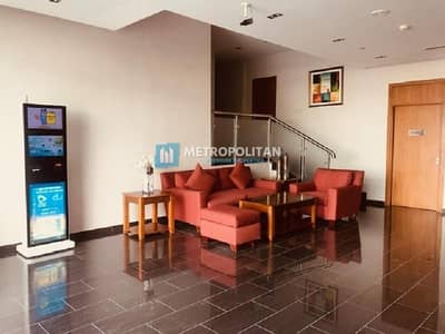 Exclusive Studio | Furnished | Golf Course View Exclusive Studio | Furnished | Golf Course View