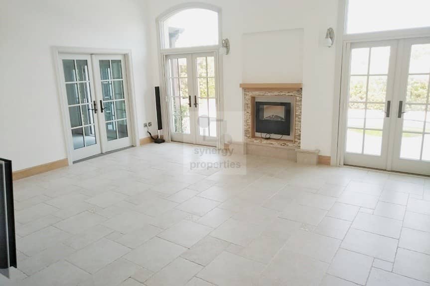 Huge Plot | Gorgeous 5 bed Villa in JGE| Huge Plot | Gorgeous 5 bed Villa in JGE|