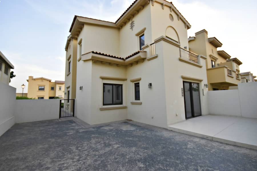 Viewing Available | Corner Plot | 4 Bedrooms
