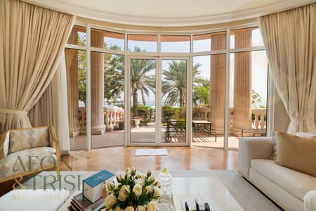 5 Bedroom Villa for Sale in Palm Jumeirah, Dubai - Stellar deal I Sea view l Branded Beach mansion 5 Bedroom Villa for Sale in Palm Jumeirah, Dubai - Stellar deal I Sea view l Branded Beach mansion
