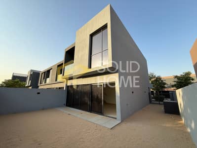3 Bedroom Villa for Sale in Tilal City, Sharjah - Single row | Massive Plot| Full Privacy| Corner TH