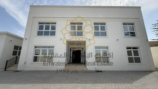 Villa de 7 chambres à à vendre à Al Wathba, Abu Dhabi - WhatsApp Image 2026-04-30 at 11.20. 35 AM (2). jpeg Villa de 7 chambres à à vendre à Al Wathba, Abu Dhabi - WhatsApp Image 2026-04-30 at 11.20. 35 AM (2). jpeg