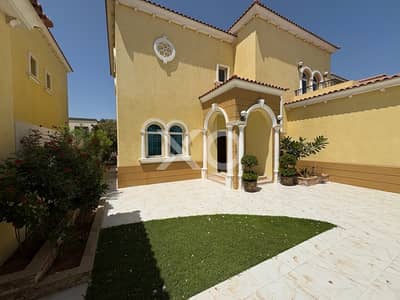 3 habitaciones Villa para en Alquiler en Jumeirah Park, Dubai - Villa en Jumeirah Park,District 8, 3 dormitorios, 320000 AED - 15072749 3 habitaciones Villa para en Alquiler en Jumeirah Park, Dubai - Villa en Jumeirah Park,District 8, 3 dormitorios, 320000 AED - 15072749