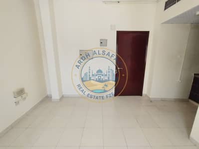 Studio for Rent in Muwaileh, Sharjah - IMG-20260505-WA0092. jpg Studio for Rent in Muwaileh, Sharjah - IMG-20260505-WA0092. jpg