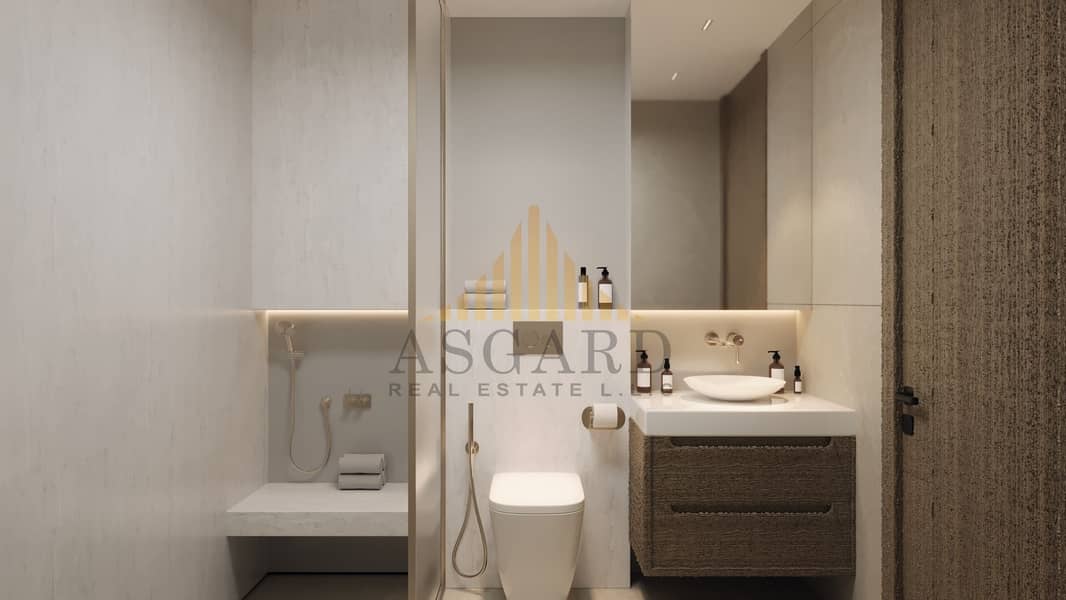 6 BATH 2. jpg
