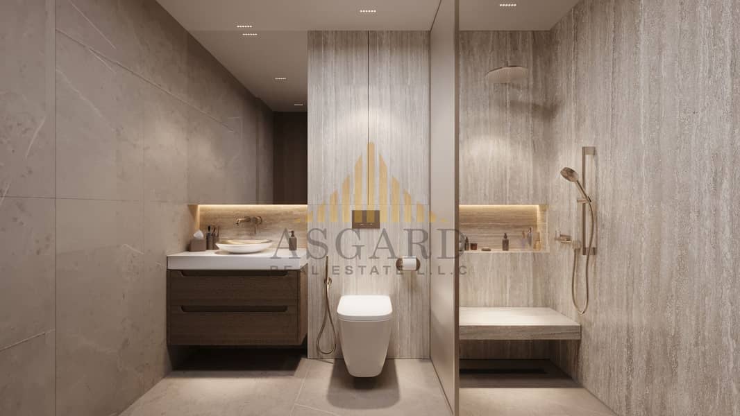 7 BATH 1. jpg