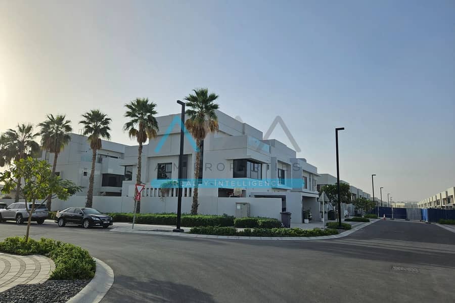 11 california-village_rADOD_xl. jpg