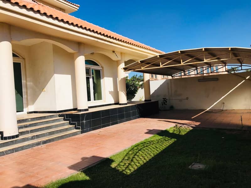 Nice 4 bedroom villa with pvt garden jumeirah 2 Nice 4 bedroom villa with pvt garden jumeirah 2