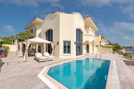 4 Bedroom Villa for Sale in Palm Jumeirah, Dubai - Renovated Furnished Garden Home | VOT 4 Bedroom Villa for Sale in Palm Jumeirah, Dubai - Renovated Furnished Garden Home | VOT