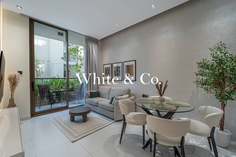 Furnished Garden View | Upgraded | Vacant Furnished Garden View | Upgraded | Vacant