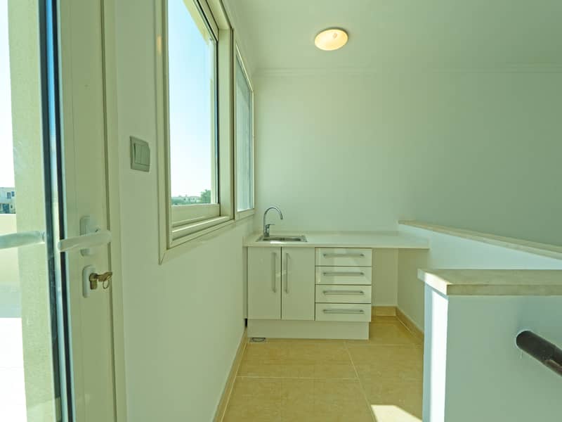 20 TERRACE PANTRY. jpg