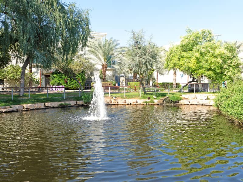 24 FOUNTAIN. jpg