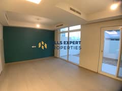 Modern 3BR Villa | Single row | Cornor unit
