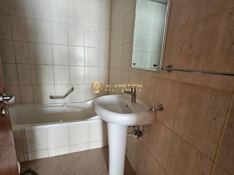 11 3c67ab4d-5c10-4140-8ede-94ce49568964. jpg